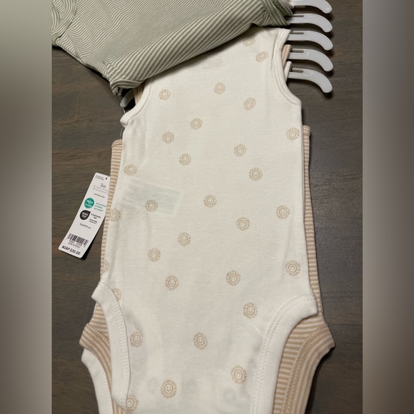 NEW! • Carters • 5️⃣ Sleeveless Onesies | 3 months - Picture 5 of 8